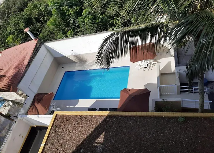 Apto no Jd Indaiá com piscina a 300m da praia Bertioga